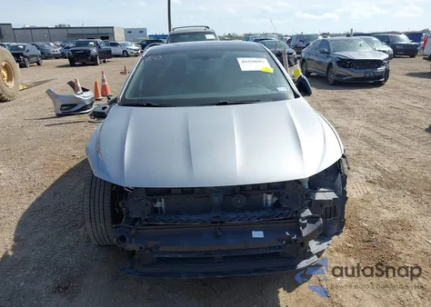 2021 Volkswagen Jetta 1.4T R-Line/1.4T S/1.4T Se z USA, uszkodzony, nr VIN 3VWC57BU3MM047644